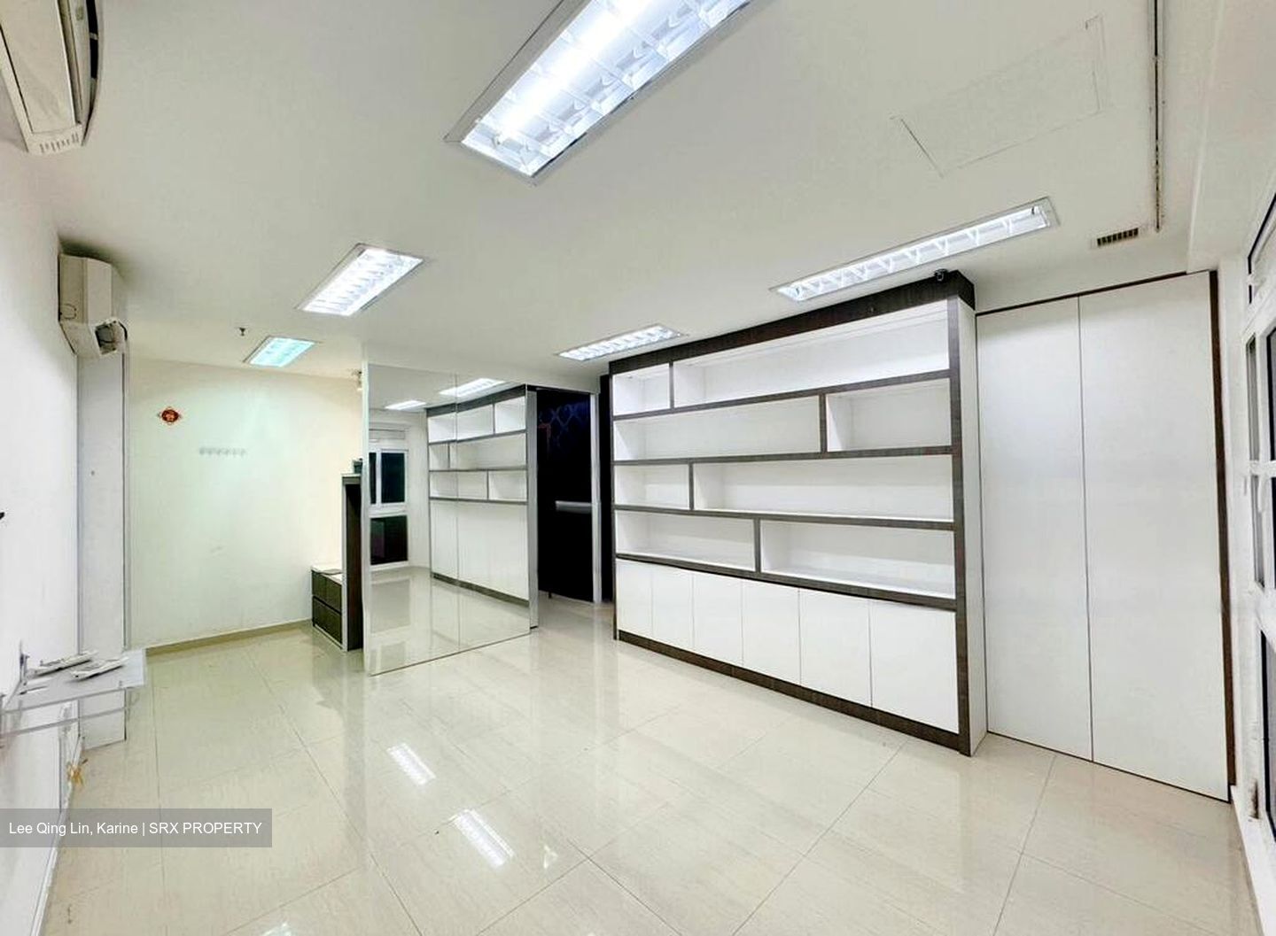 Soho Life (D15), Office #493767811